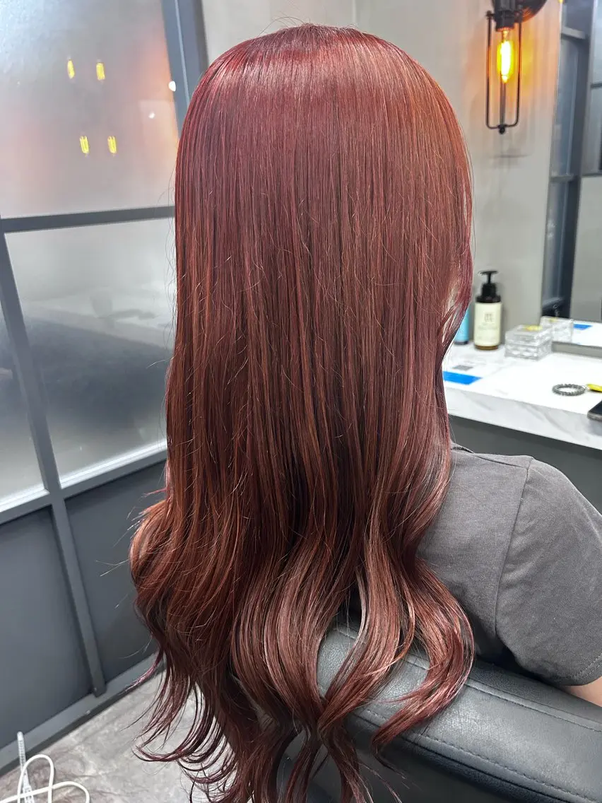 ロング カラー ブリーチ ダブルカラー ブリーチなしカラー カット ヘアカラー トリートメント 冨永 直矢のヘアスタイル