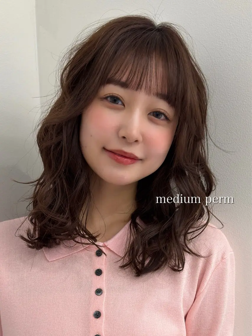 ミディアム パーマ ミディアムパーマ 髪質改善カラー Unami 太田英寿のヘアスタイル