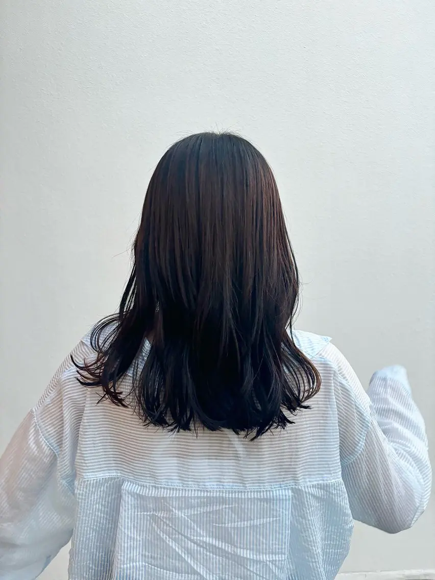 セミロング カット パライソ南公園店 神津 由依のヘアスタイル
