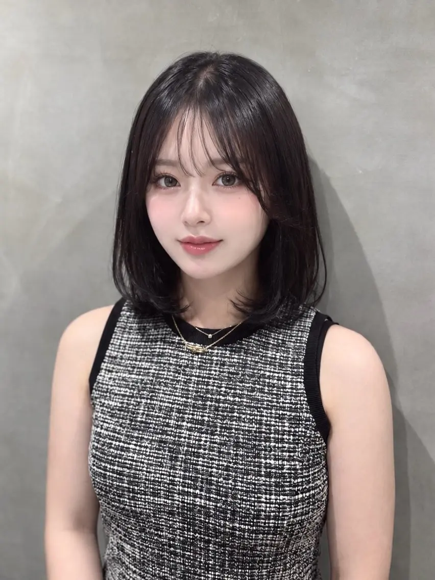 ミディアム カラー 黒髪 ヘアカラー トリートメント girly上品ヘア 🎀／ベージュikuのヘアスタイル