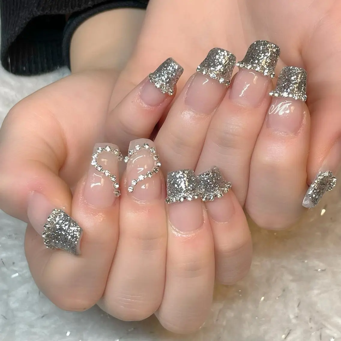 ネイル ハート ラメ(グリッター) ハンドネイル Feel ‪‪☺︎‬Yuriaのネイルデザイン