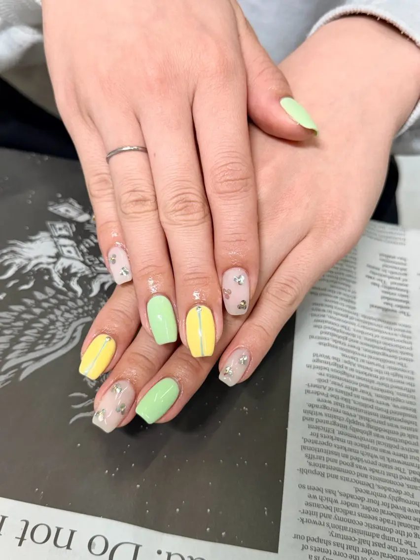 ネイル フラワーネイル ニュアンスネイル パステルネイル 春ネイル 夏ネイル ハンドネイル M Hのネイルデザイン