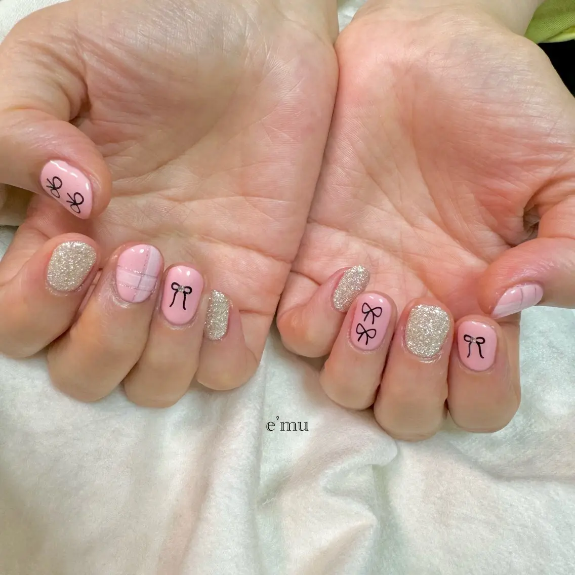 ネイル リボン ハンドネイル nail salon e'mu💐のネイルデザイン