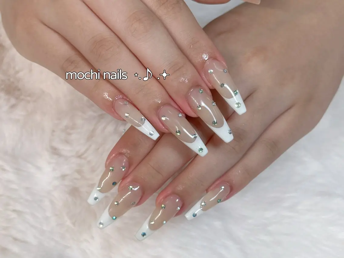 ネイル ハンドネイル mochi nailsのネイルデザイン