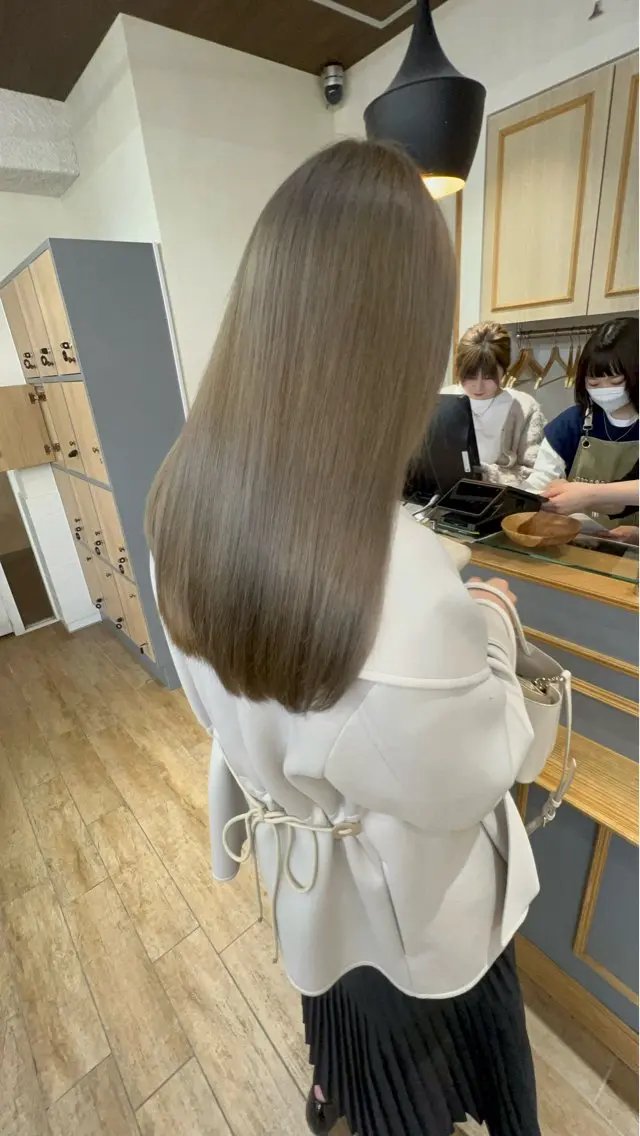 ☆平日1名様限定☆ベージュカラー🤎➕アイロンorコテ巻き仕上げの写真