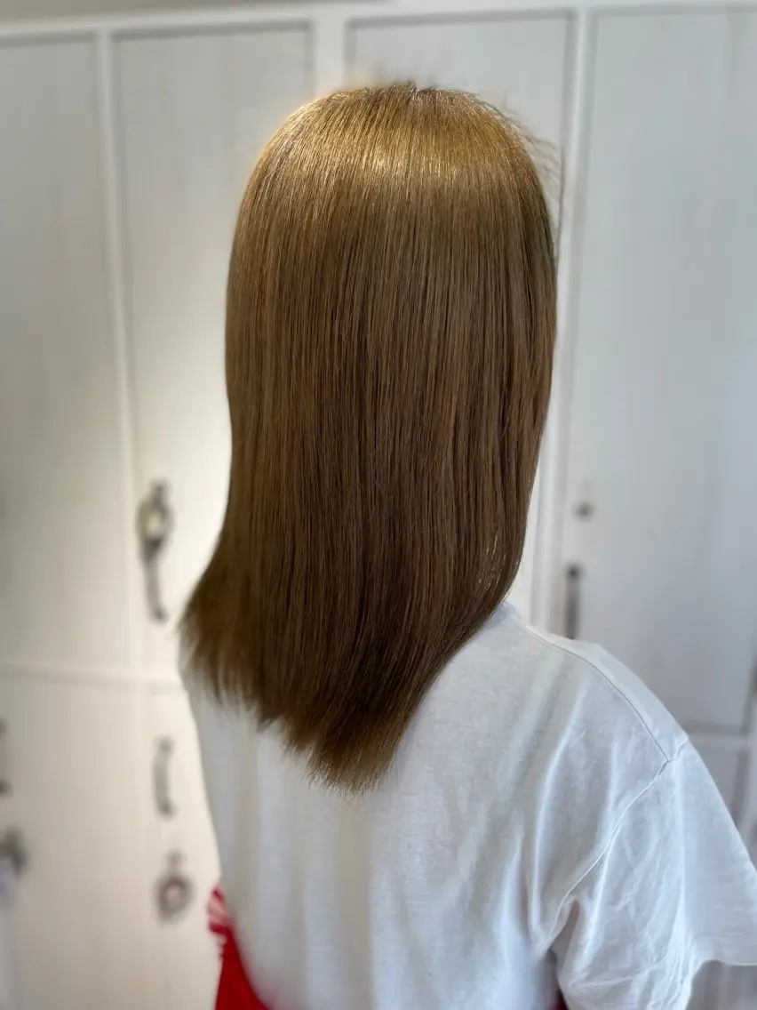 ミディアム カット ヘアカラー トリートメント le. pidorgeのヘアスタイル