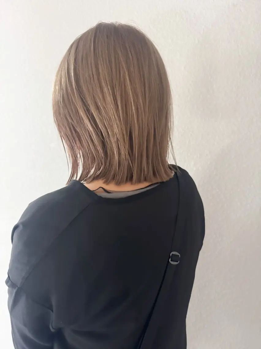 ショート カラー ヘアアレンジ ブリーチ ケアブリーチ 透明感カラー ハイライトカラー ハイトーンカラー ミニボブ/ブリーチ 🌈MISATOのヘアスタイル