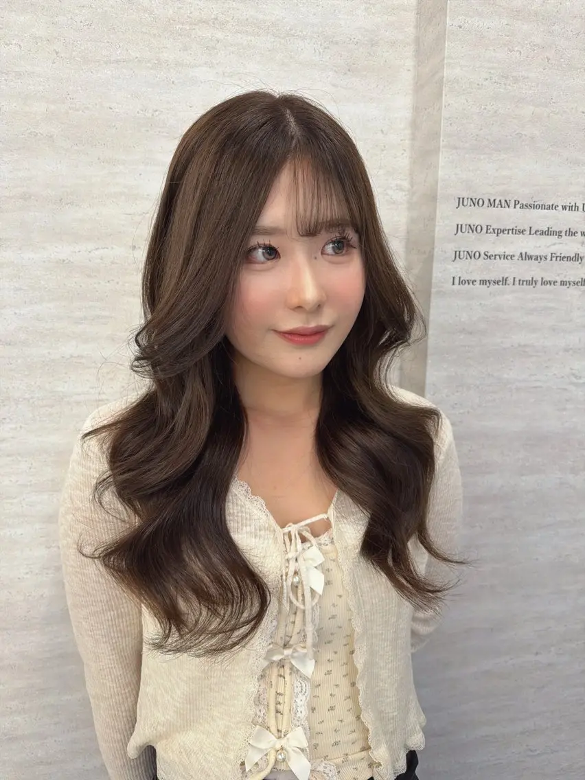 セミロング カラー ヘアアレンジ カット ヘアカラー トリートメント 韓国レイヤーカット/ 儚げカラーチナツのヘアスタイル