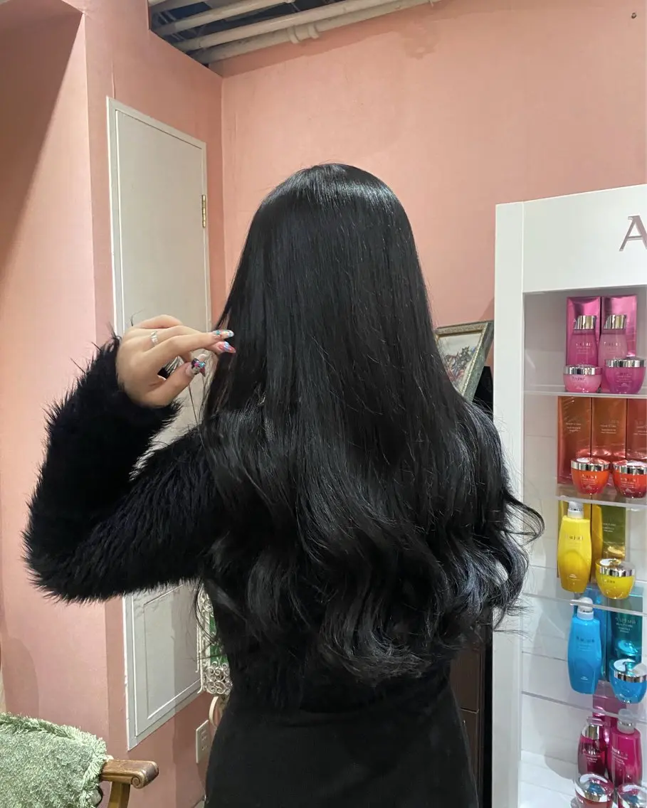 ロング カラー 黒髪 海音 心斎橋美容室のヘアスタイル