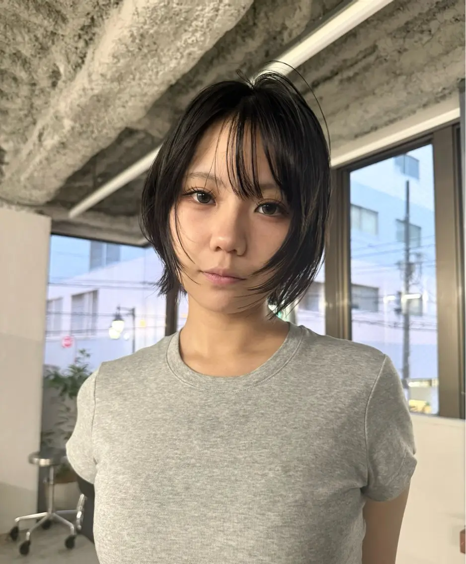 ショート ハッシュカット 韓国風ヘア レイヤーカット シャギー カット ヘアカラー 透明感カラー／ レイヤー／yuzuのヘアスタイル