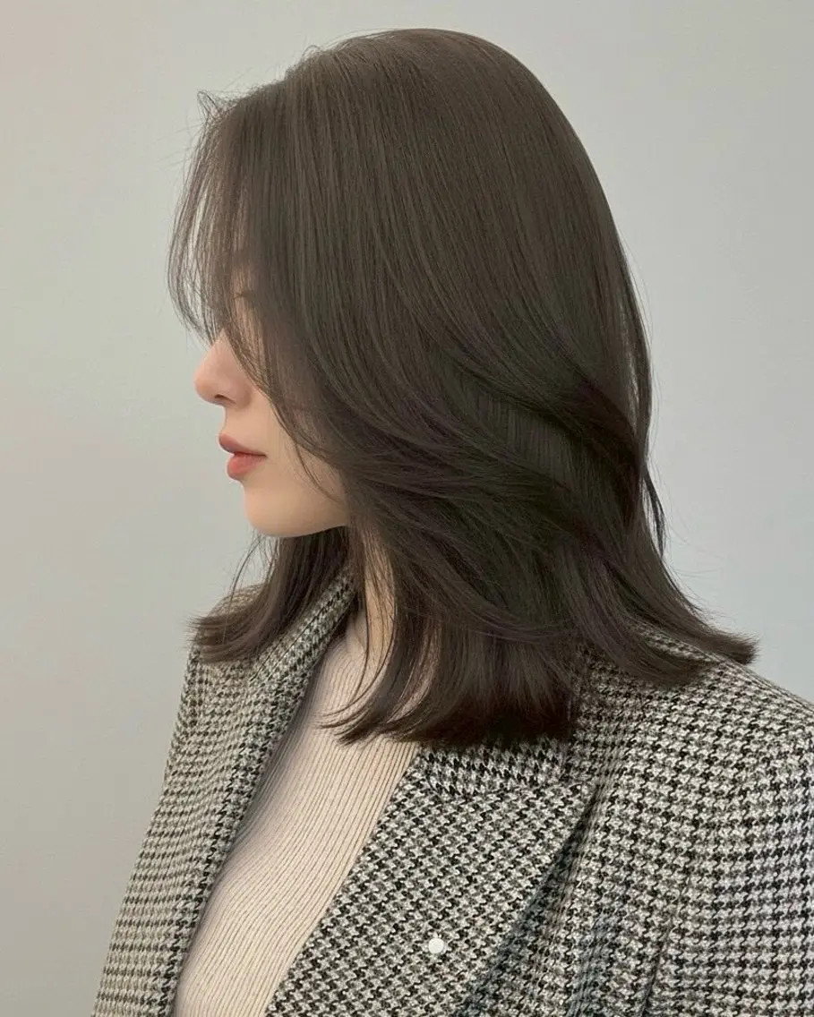 ミディアム あーや / FIXのヘアスタイル