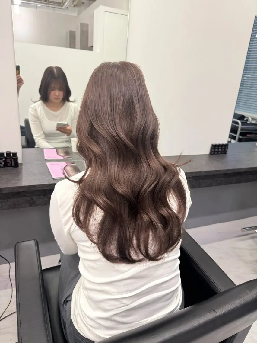 ロング カット ヘアカラー レイヤー・ブリーチ kiyotoshiのヘアスタイル