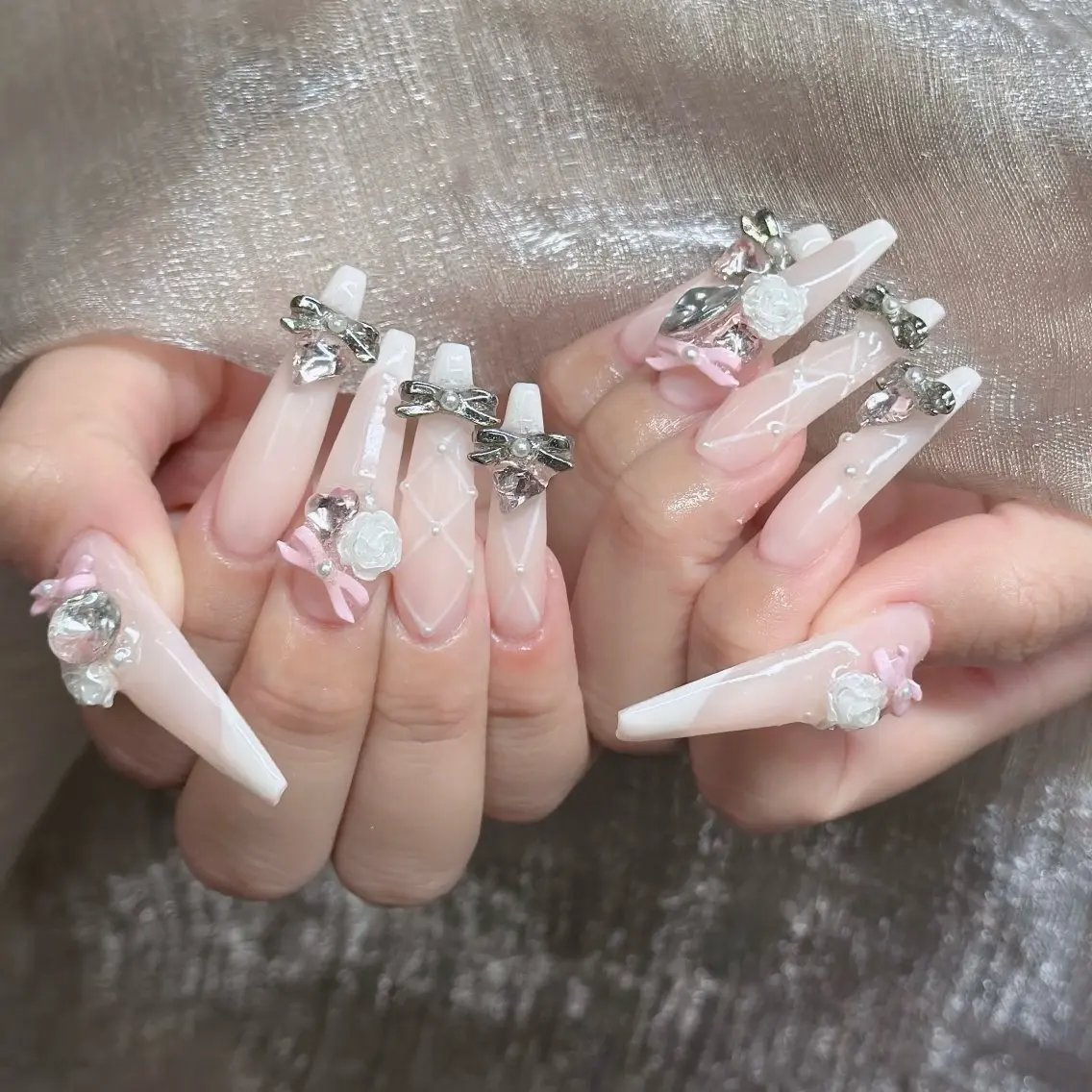 ネイル ロングネイル マグネットネイル リボン 夏ネイル スーパーロングネイル Hani Nail Salonのネイルデザイン