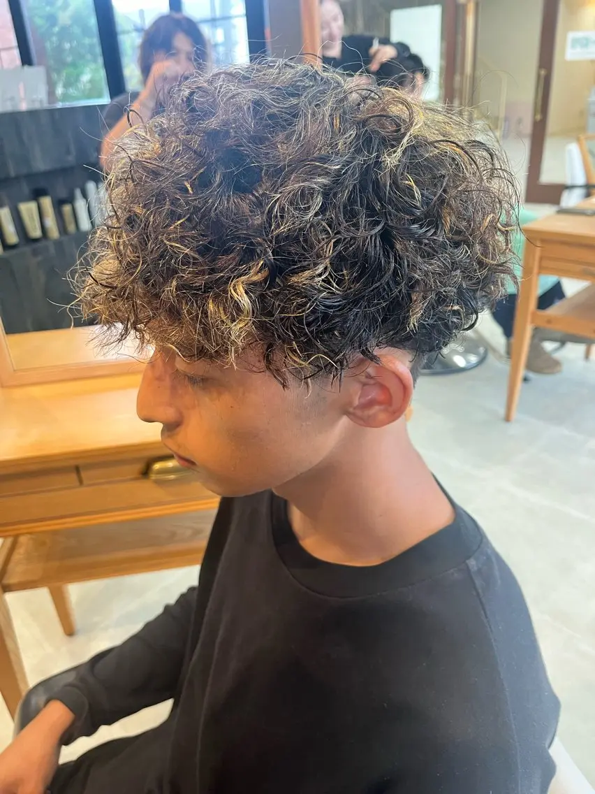ショート パーマ プードルパーマ カット パーマ メンズ特化✨パーマス タイル大得意安田海斗のヘアスタイル