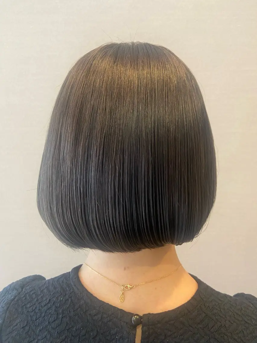ショート カラー グレージュ ラベンダーカラー ラベンダーグレージュ ラベンダーグレー 都甲 純花のヘアスタイル