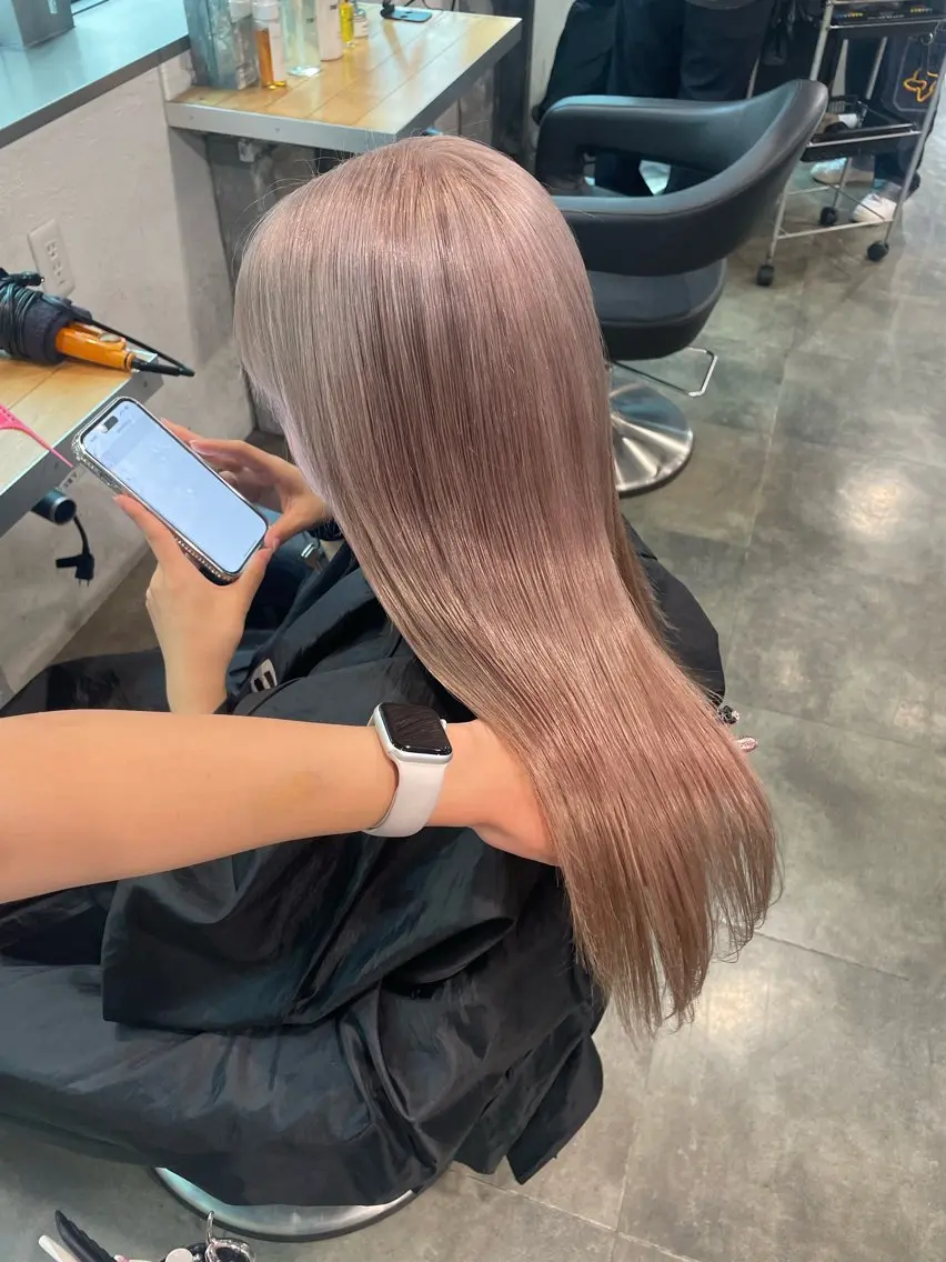 ロング カラー ヘアカラー ハイトーン 横浜💞ミオのヘアスタイル