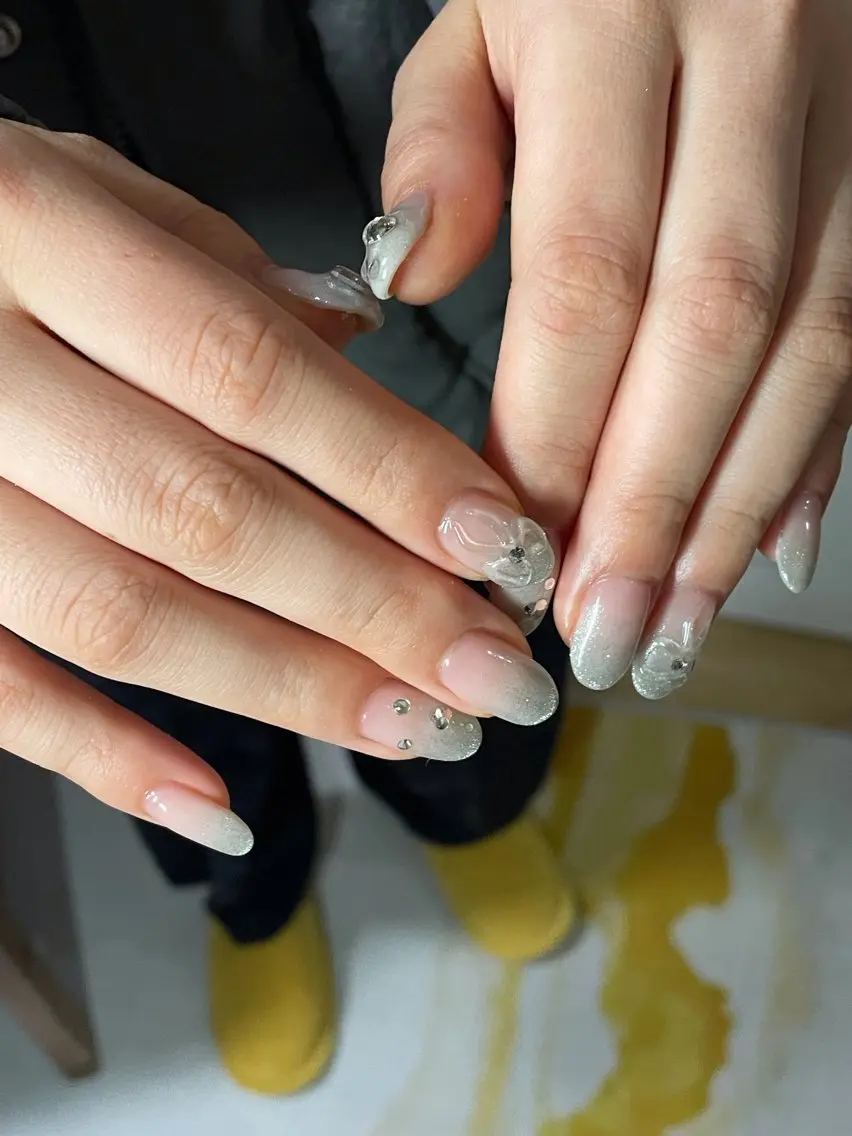ネイル オーロラネイル フットネイル フレンチネイル ジェルネイル 韓国ネイル ハンドネイル kiki nail &brow二子玉川のネイルデザイン