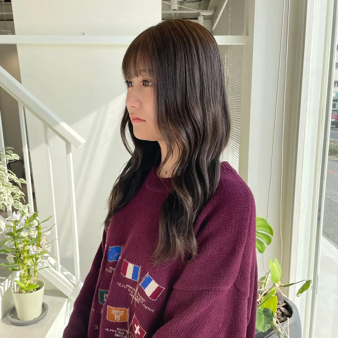 ロング カラー ブリーチ ブラウンカラー ブリーチなしカラー オリーブブラウン 安西 香利奈のヘアスタイル