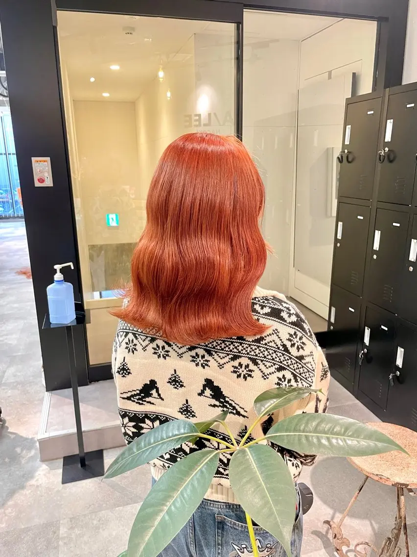 セミロング カラー ブラウンカラー オレンジ オレンジブラウン マツオカ マコのヘアスタイル