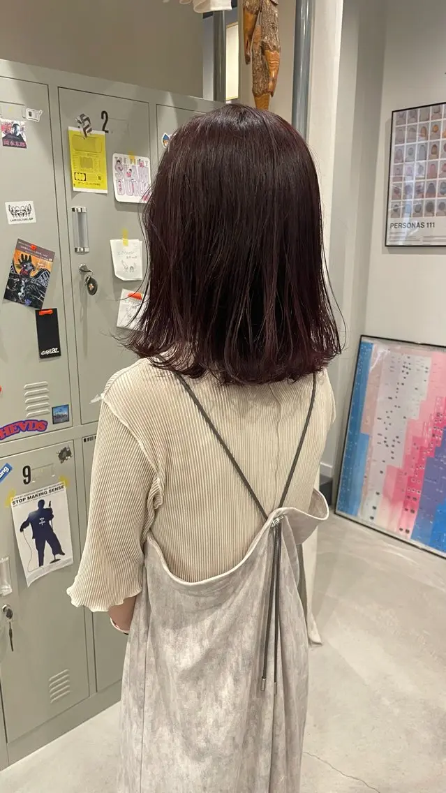 ミディアム カラー 大庭 渚紗のヘアスタイル