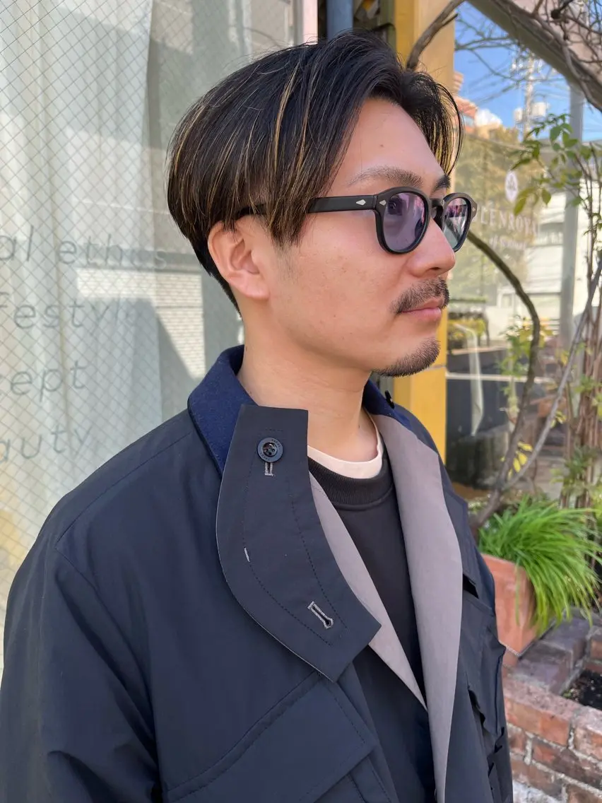 ショート カラー メンズ センターパート メンズハイライト ハイライトカラー ハイライト ミヤギ リュウキのヘアスタイル