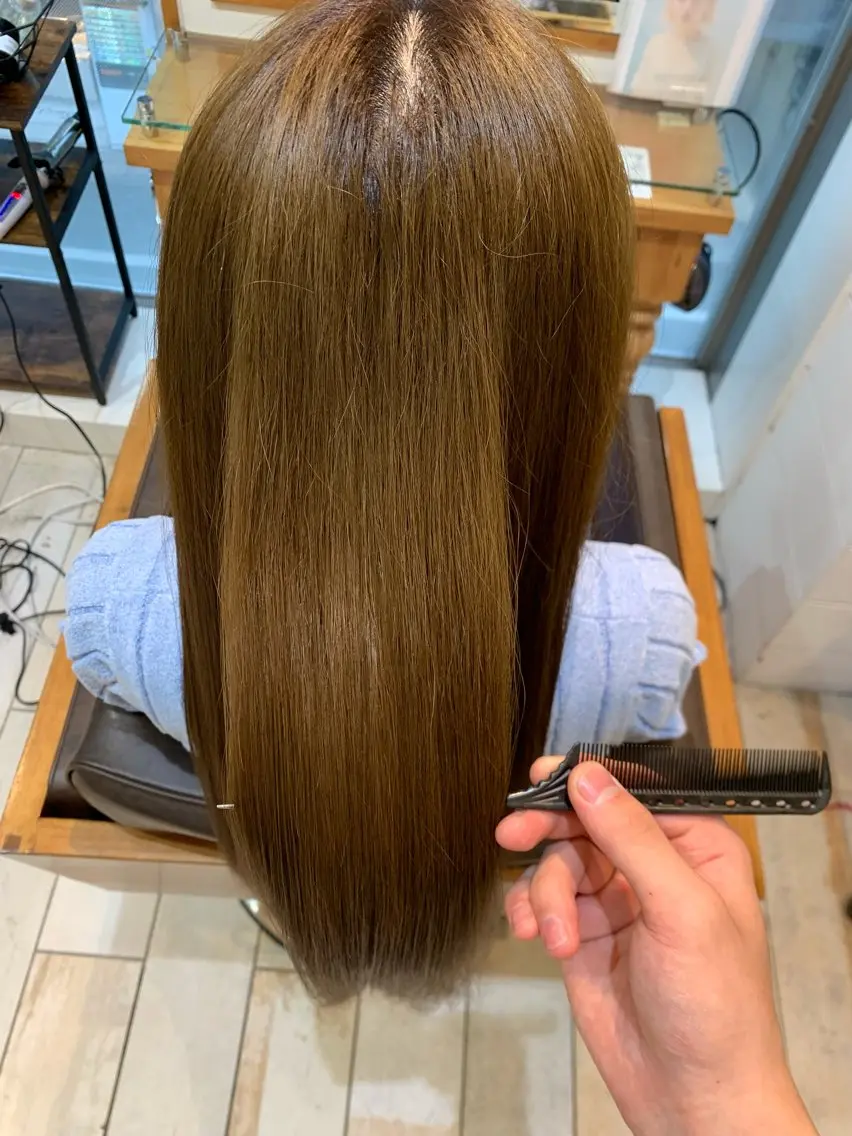 ロング HIDERO/渋谷/ 韓国/顔周りカットのヘアスタイル