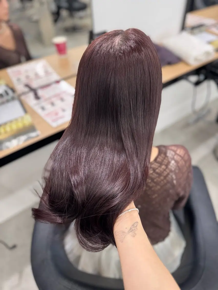 セミロング カラー ヘアアレンジ カット ヘアカラー トリートメント ヘアセット 🤍淡色ピンク&ラベ ンダーYUKI🤍のヘアスタイル