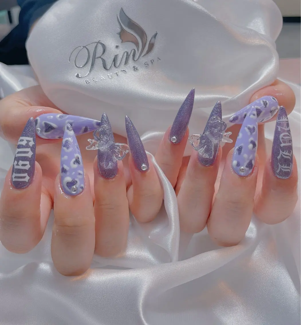 ネイル チークネイル フレンチネイル ガラスフレンチ グラデーション キラキラネイル Rin Nail 新大久保店のネイルデザイン