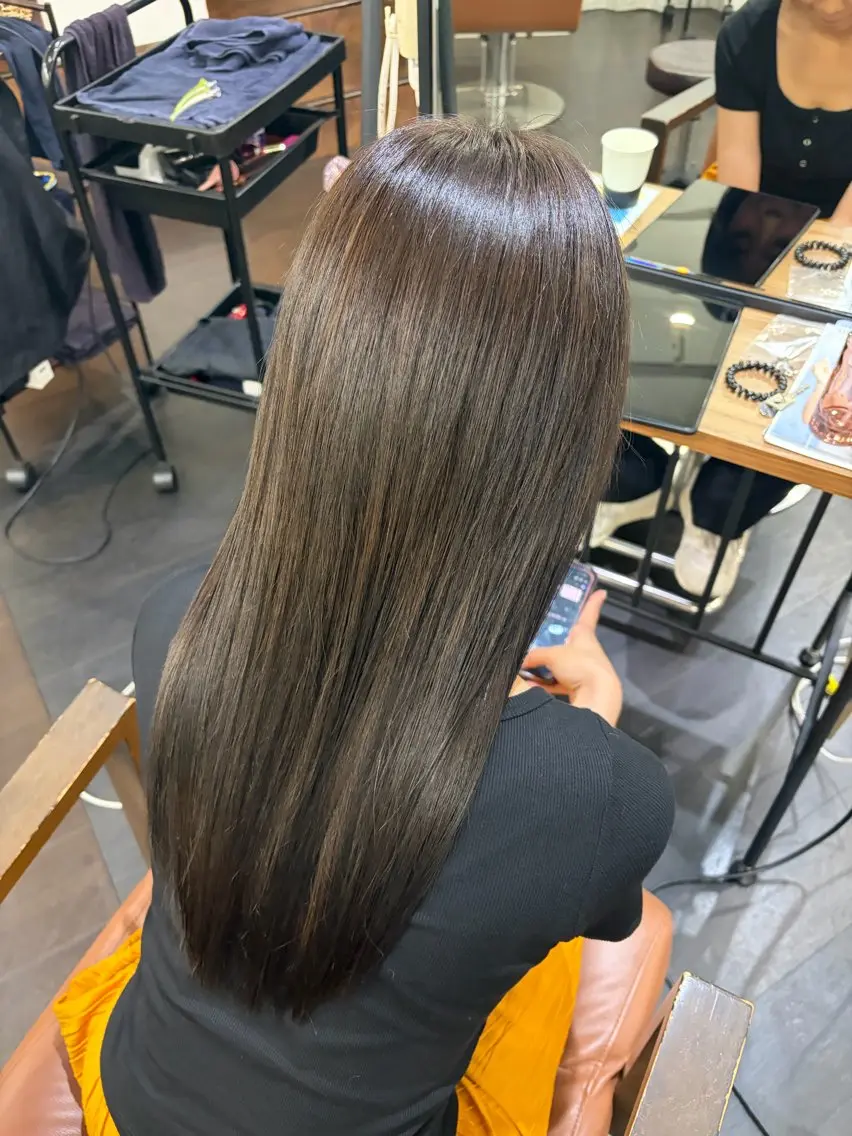 ロング カラー 透明感カラー ヘアカラー トリートメント you🪼 名駅カラーモデル🎨のヘアスタイル