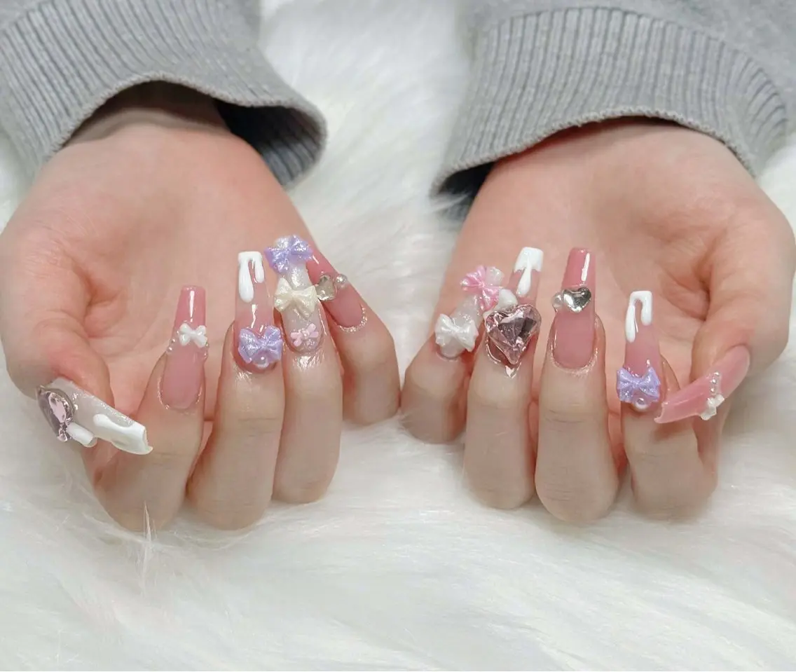 ネイル アートネイル オーロラネイル ジェルネイル 韓国ネイル ロングネイル ハンドネイル Nichi Nailsのネイルデザイン
