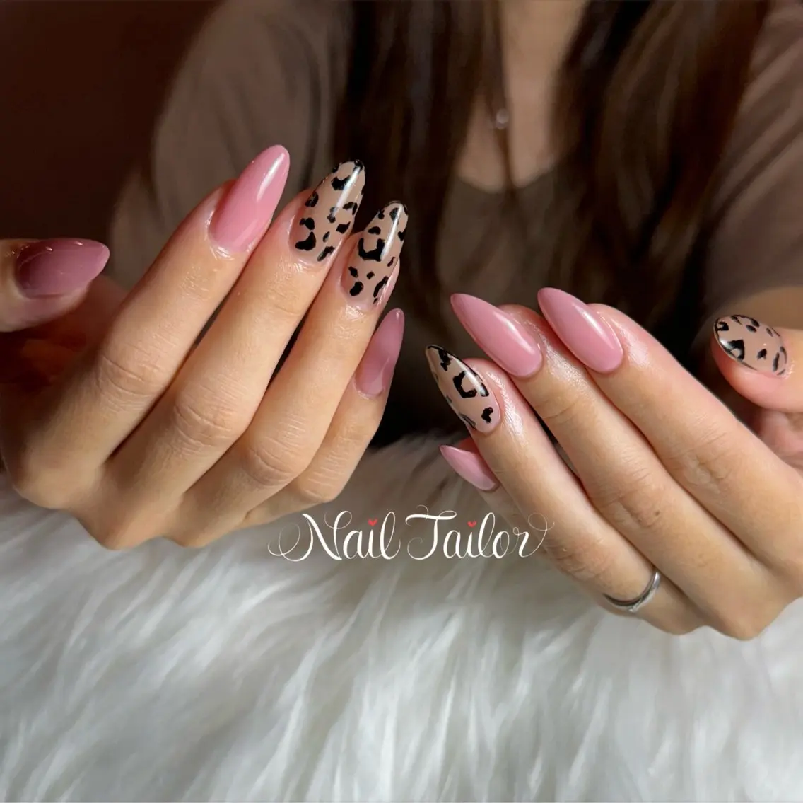 ネイル アニマル柄 長さ出し ロングネイル オフィスネイル ワンカラーネイル ハンドネイル NailTailor ネイルテイラーのネイルデザイン