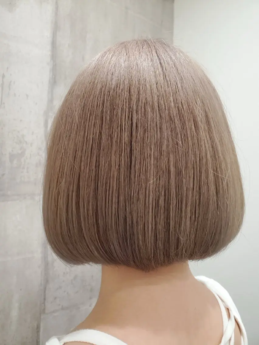カラー ベージュカラー ブリーチ ホワイトベージュ ma hiのヘアスタイル