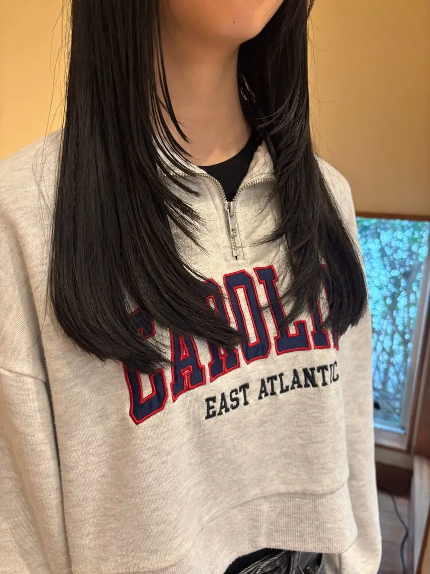 ロング レイヤーカット カット Sagedoue ユイのヘアスタイル