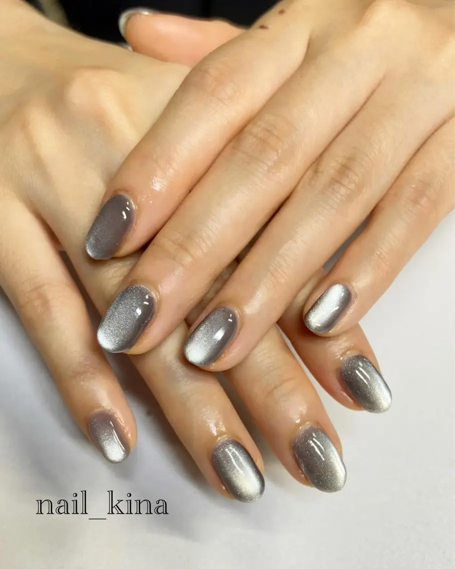 ネイル マグネットネイル マグネットワンカラー ワンカラーネイル nail_ kinaのネイルデザイン