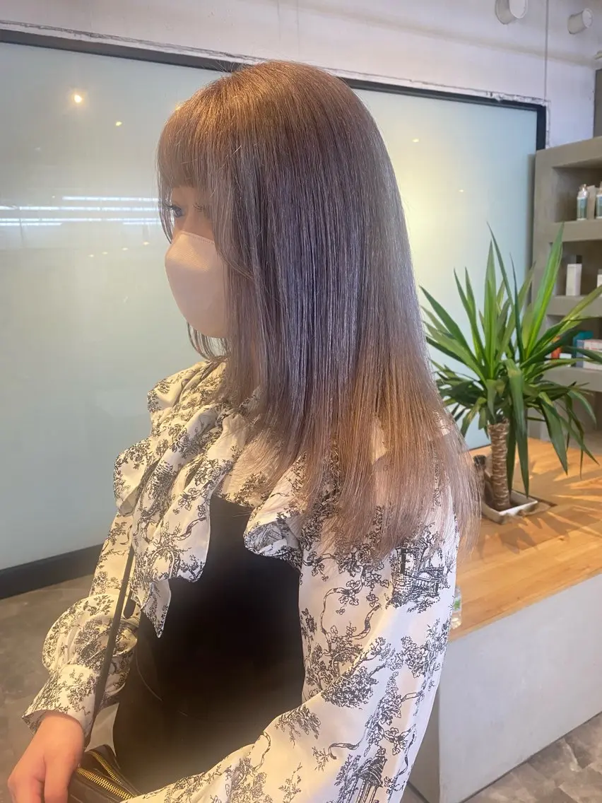 セミロング カラー ヘアカラー 韓国ヘア特化 💟 ララア 💟のヘアスタイル