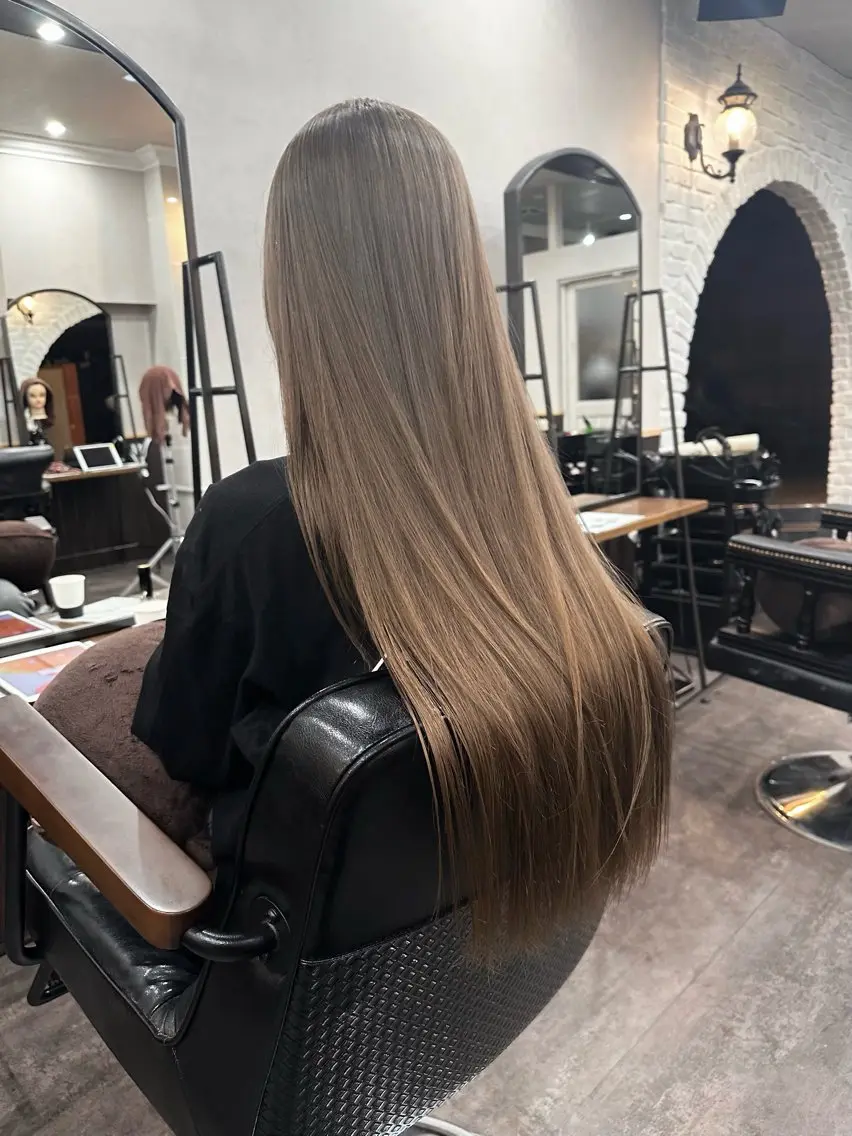 ロング ヘアカラー 💖透明感カラー HAYATO💖のヘアスタイル