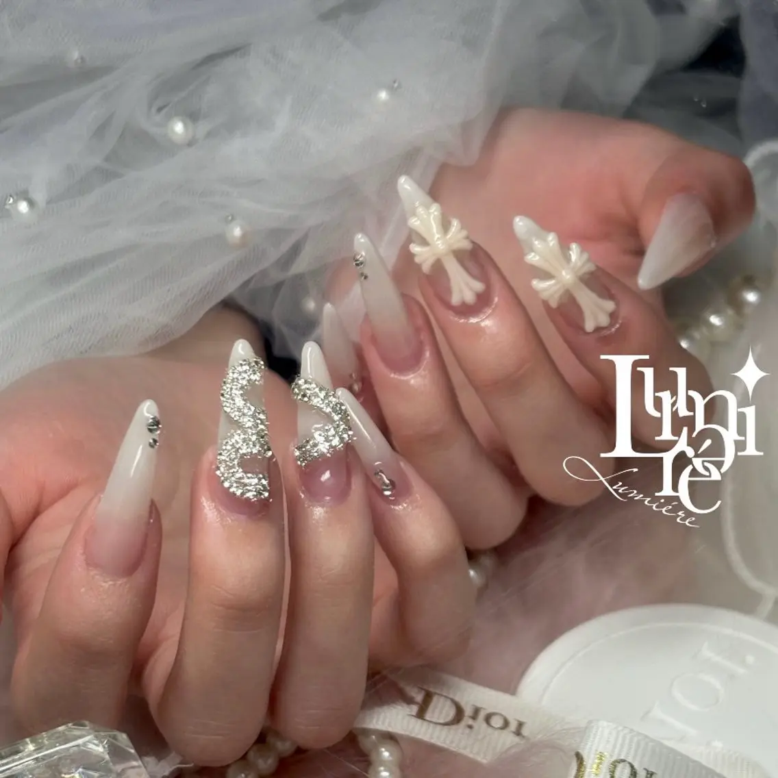 ネイル ハンドネイル Lumière｜ ロング｜ワンホンのネイルデザイン