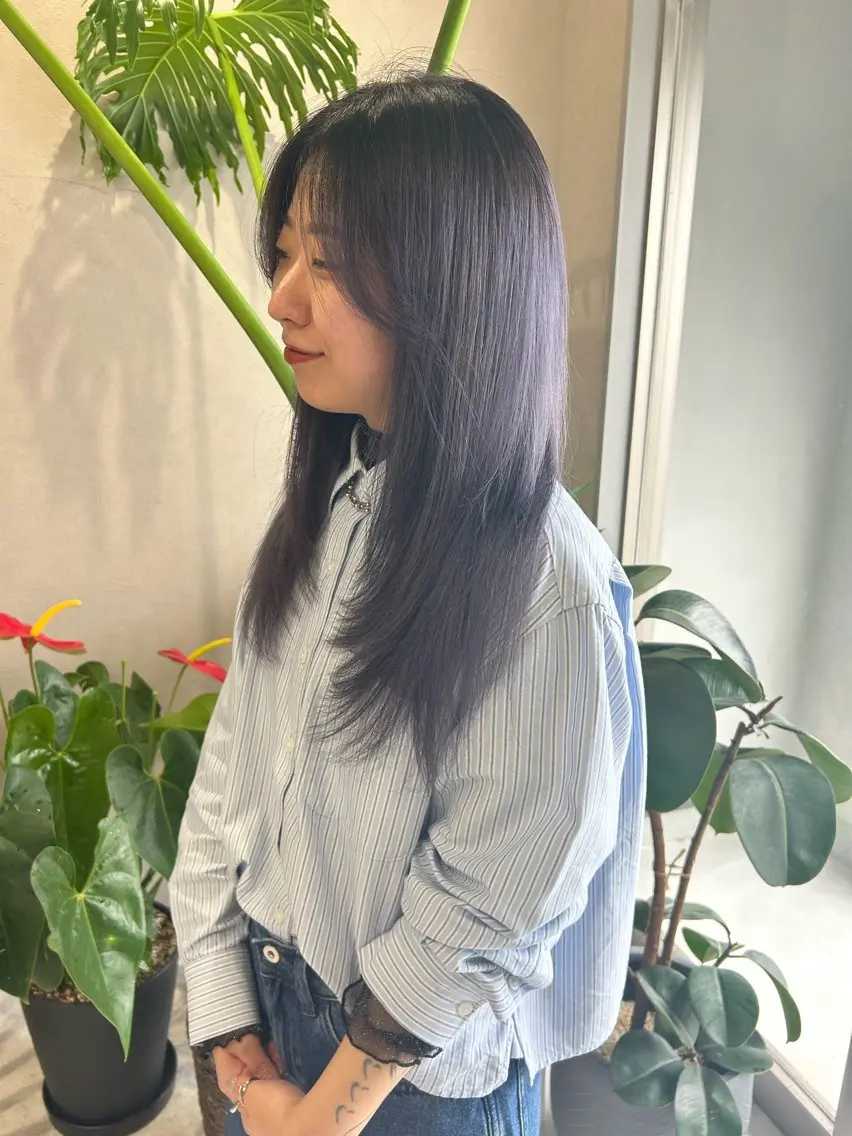 ロング カラー ブルーカラー ブルーラベンダー ラベンダーカラー レイヤーカット ITO AYUMIのヘアスタイル
