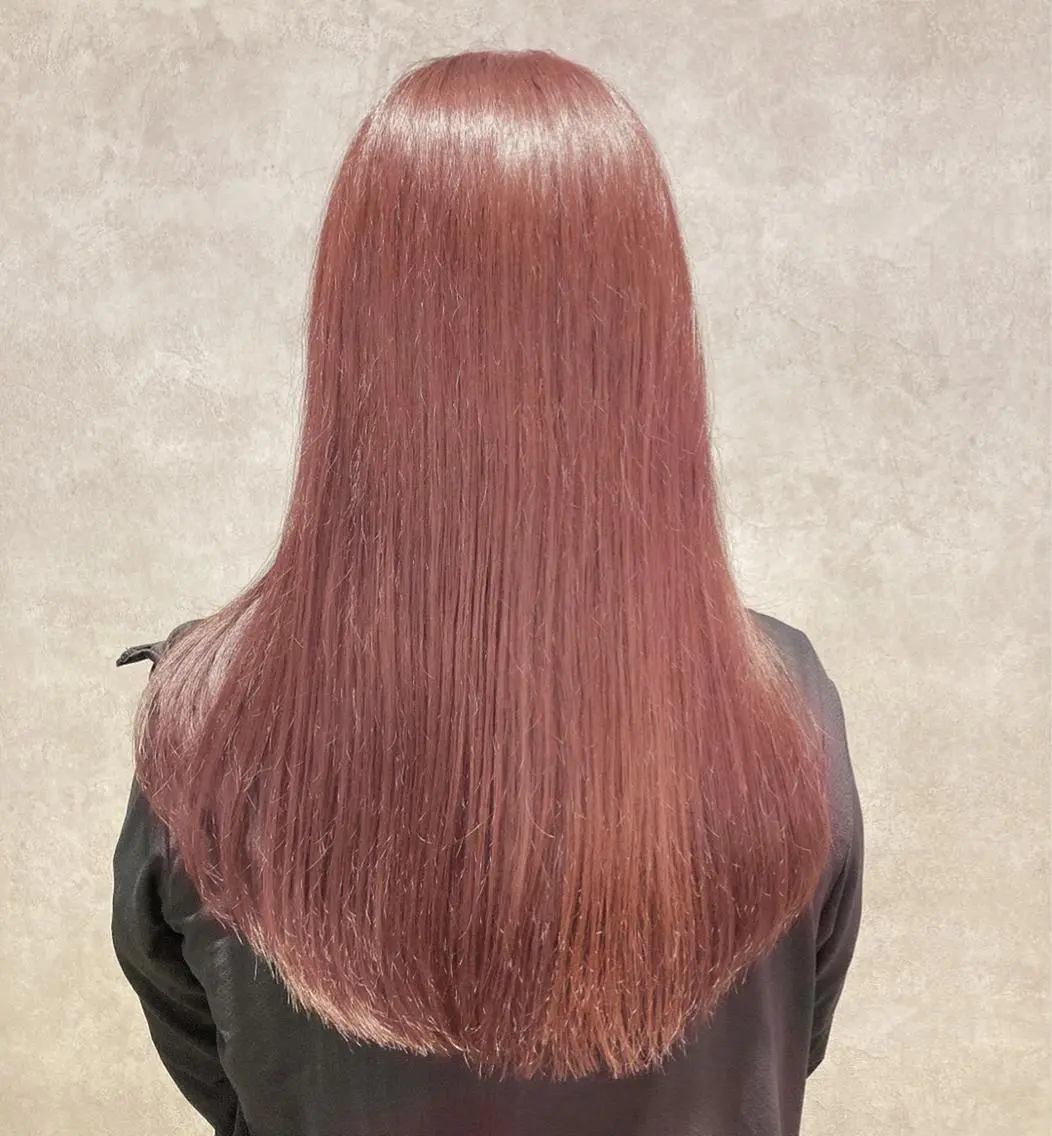 セミロング カラー ブラウンカラー ピンクカラー ピンクブラウン スキバサミを使わない カット🌼唯🌼のヘアスタイル