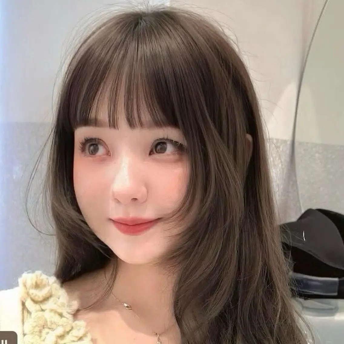セミロング カット 透明感カラー🫧 韓国ヘア/タマキ🎀のヘアスタイル