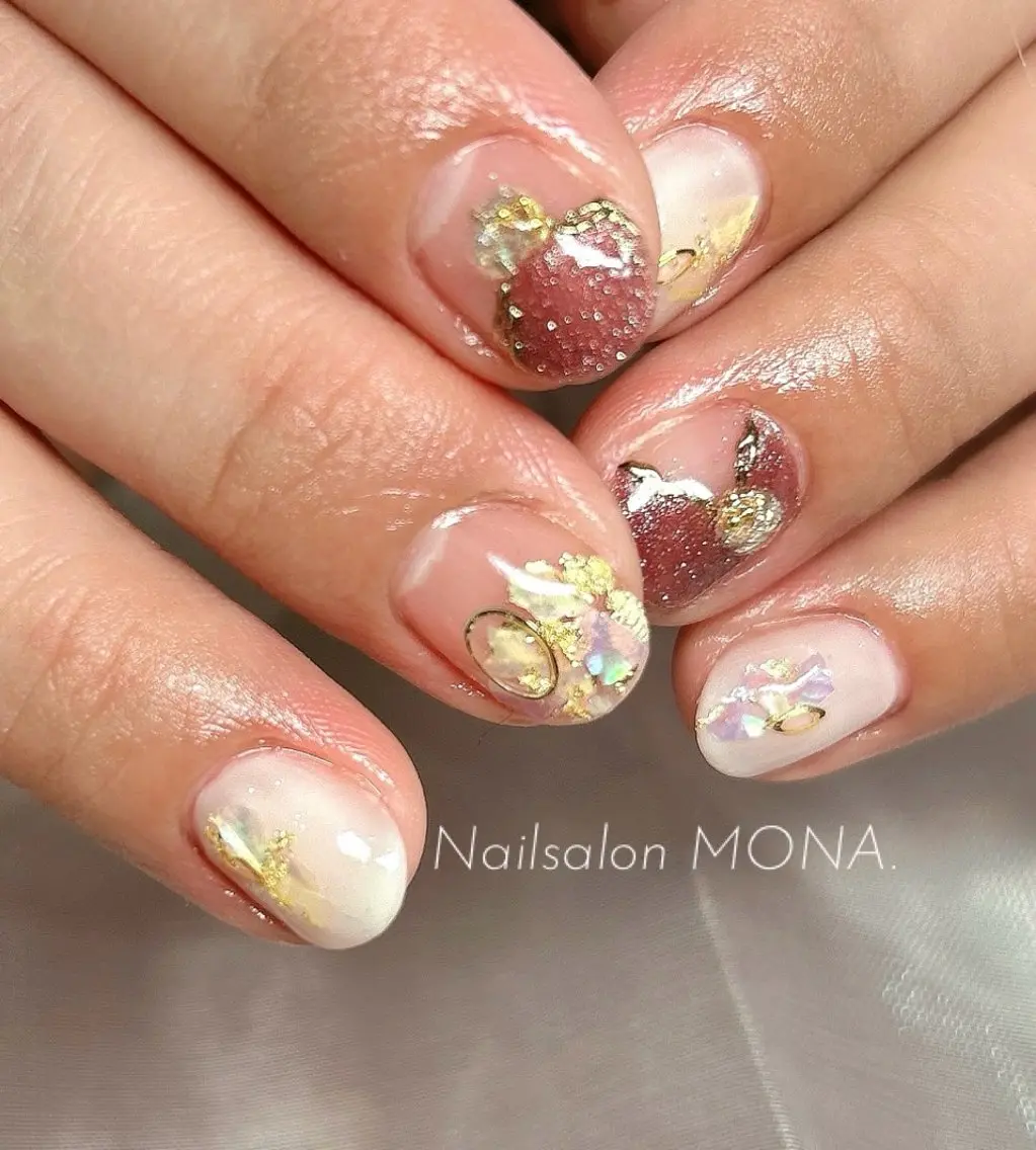 ネイル フラッシュネイル ゴールド マグネットネイル ハンドネイル Nailsalon MONA.のネイルデザイン
