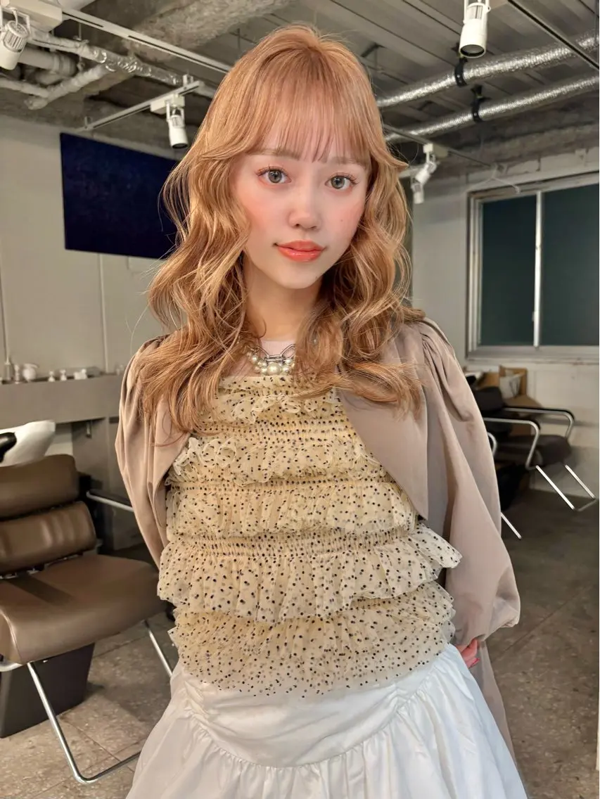 ミディアム カラー カット ヘアカラー トリートメント YUUNA ハイトーンカラーのヘアスタイル