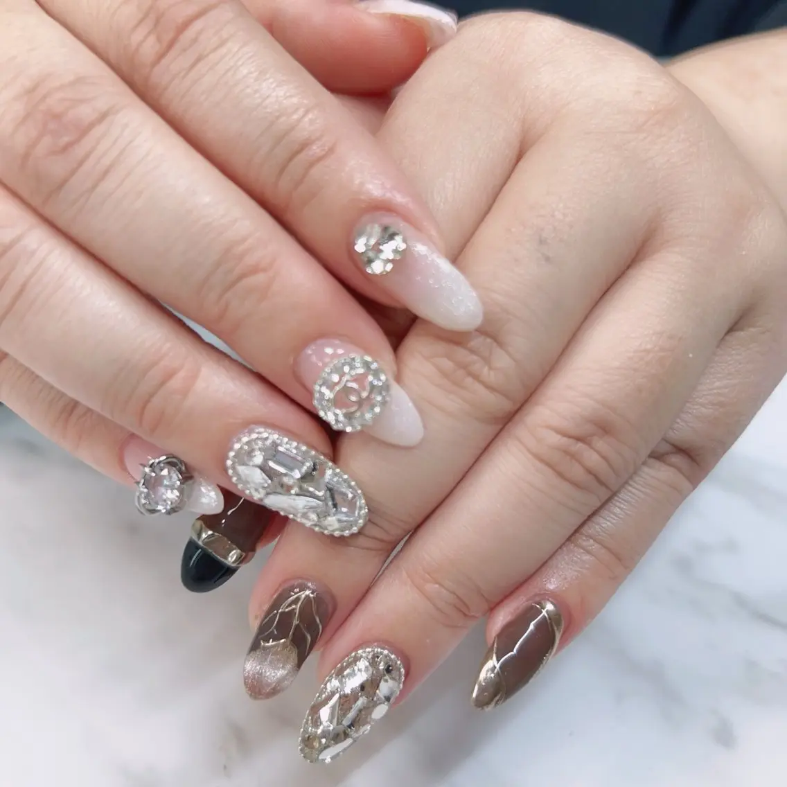 ネイル ハンドネイル ハンドケア Rika  nail cocoのネイルデザイン