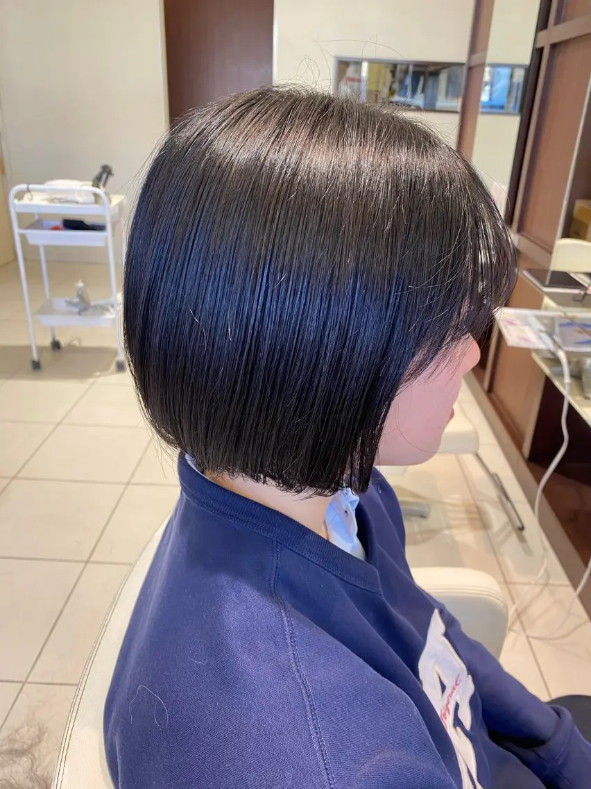 ショート ボブ 内山 歩美のヘアスタイル