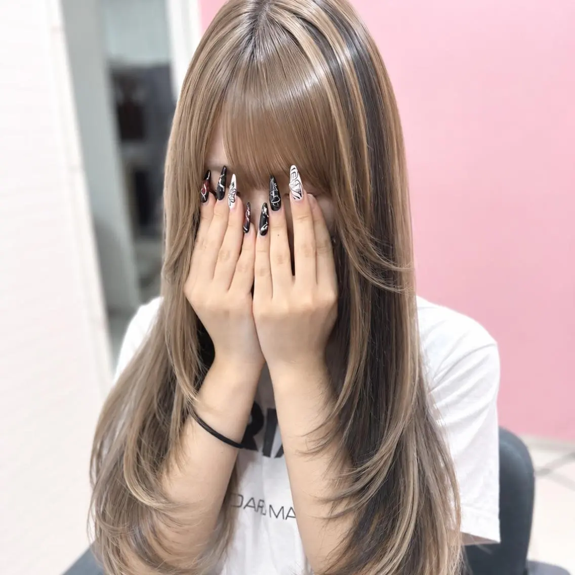 ロング エクステ 韓国風ヘア レイヤーカット エクステ SEASON 大阪梅田駅徒歩7分のヘアスタイル