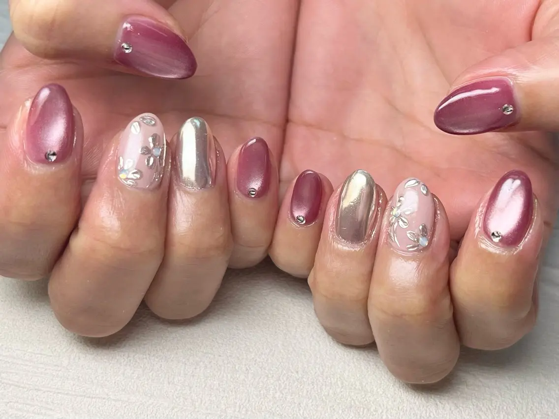 ネイル ミラーネイル ハンドネイル Queennail 北堀江Yumiのネイルデザイン