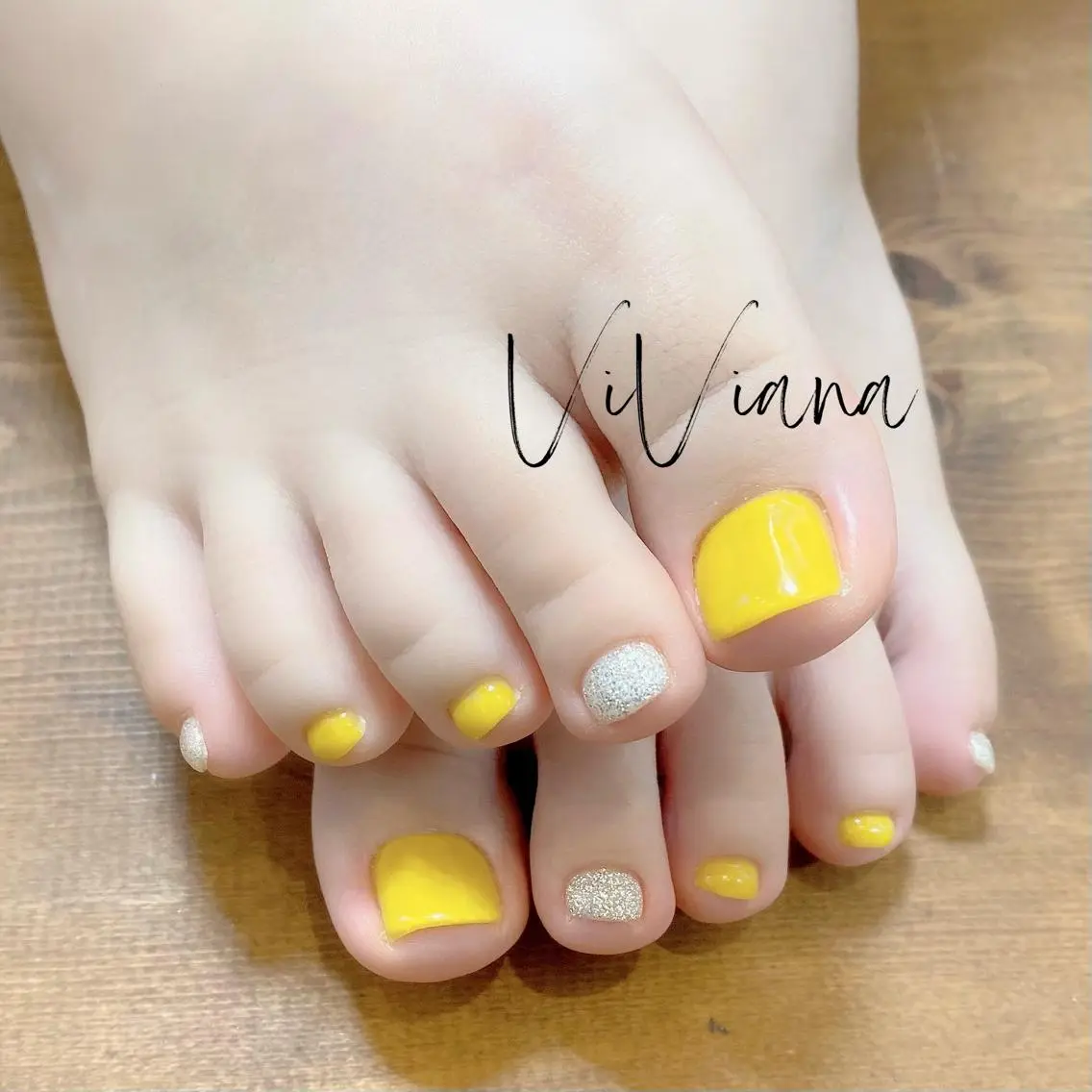 ネイル フットネイル ViViana ｳﾞｨｳﾞｨｱﾅのネイルデザイン