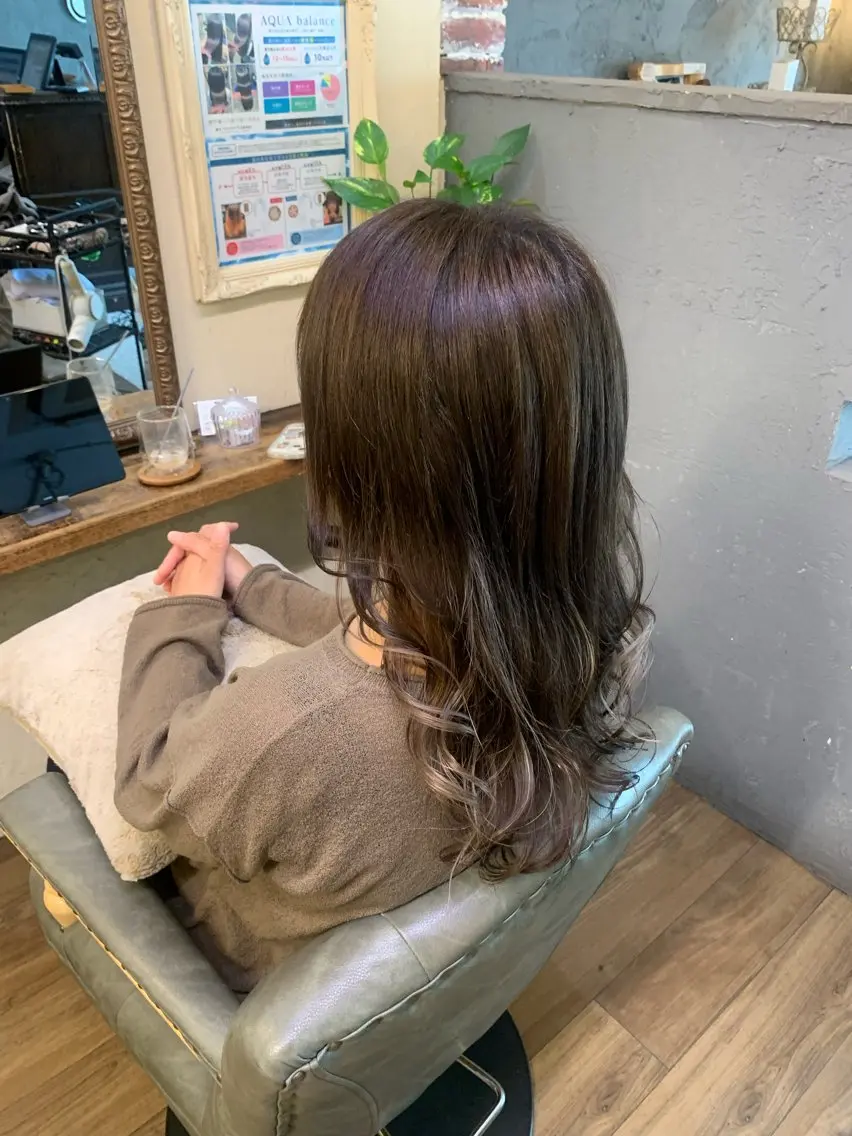 ロング カット ヘアカラー トリートメント 古川 絵美のヘアスタイル