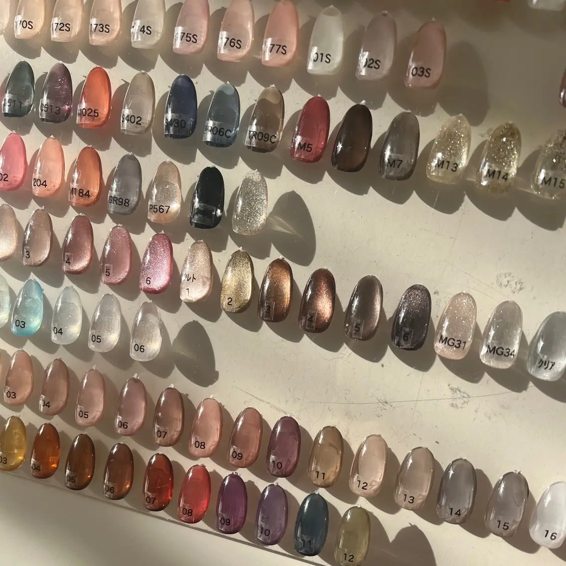 ネイル グリーン ハンドネイル nail slow.のネイルデザイン