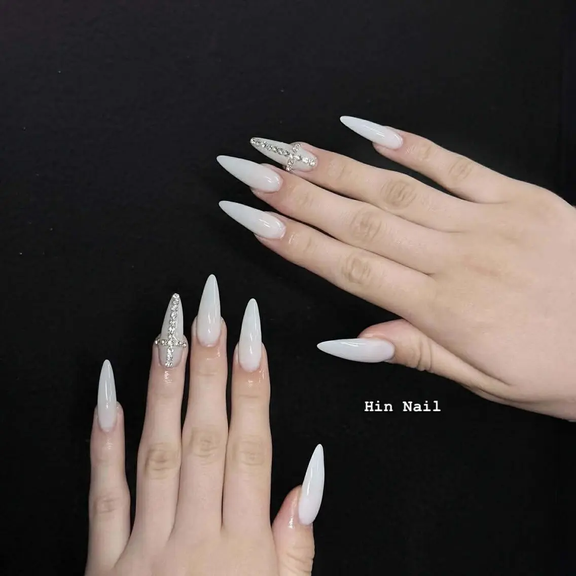 ネイル ボルドー チークネイル フレンチネイル グラデーション キラキラネイル ハンドネイル Hin Nail 日本橋のネイルデザイン